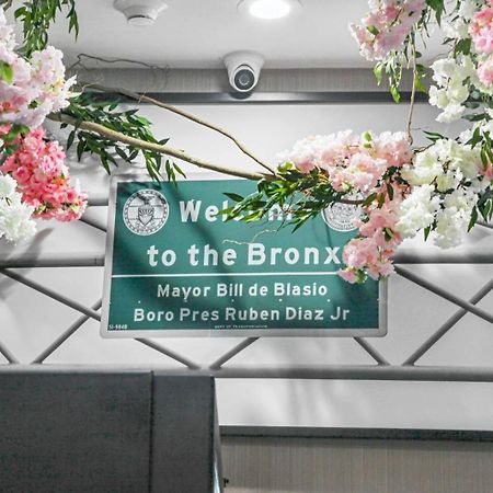 Hotel 365 Bronx - Yankee Stadium New York Bagian luar foto
