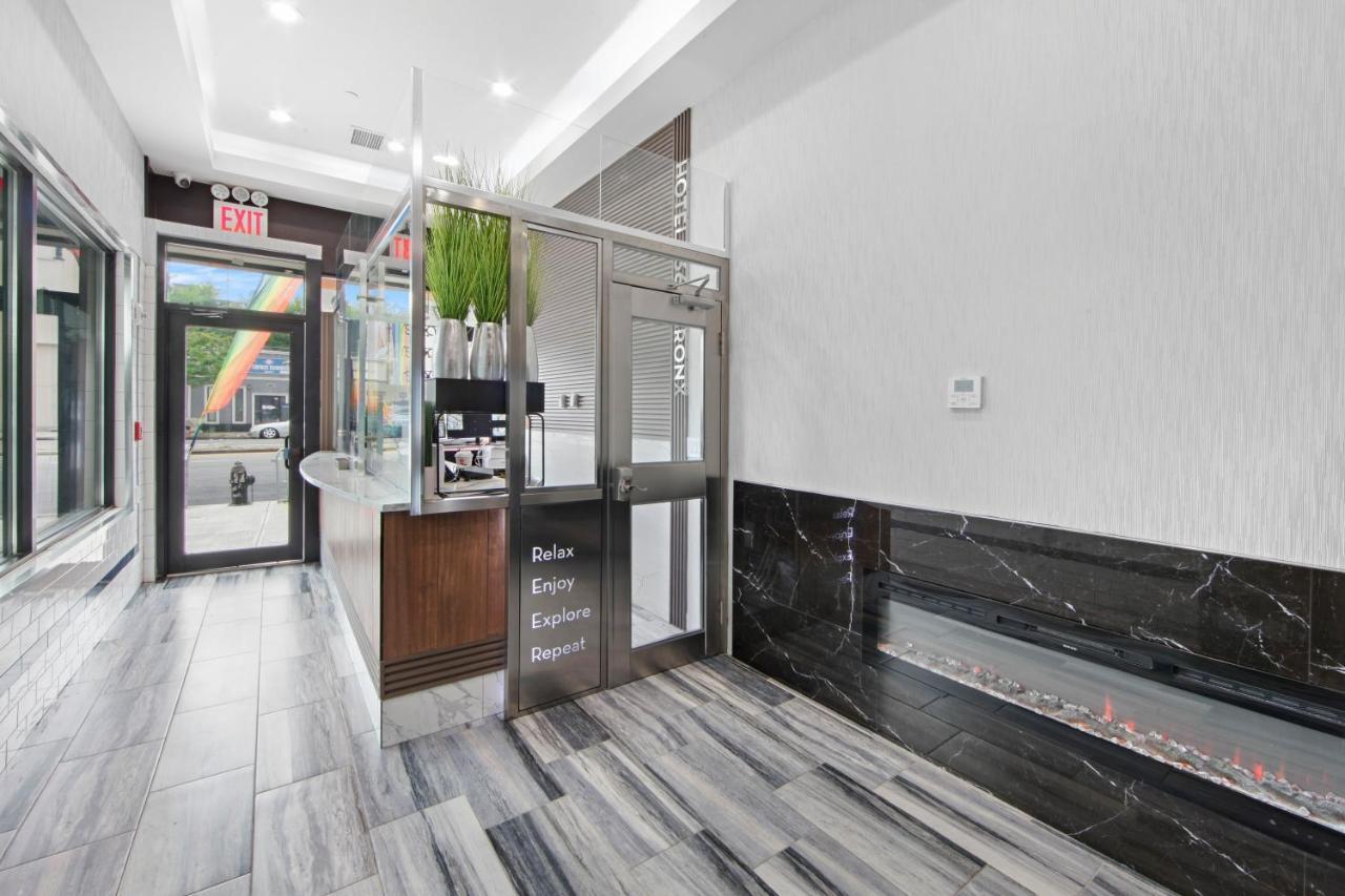 Hotel 365 Bronx - Yankee Stadium New York Bagian luar foto
